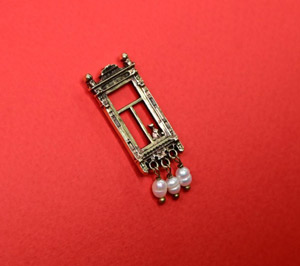 Брошь «Оконце»