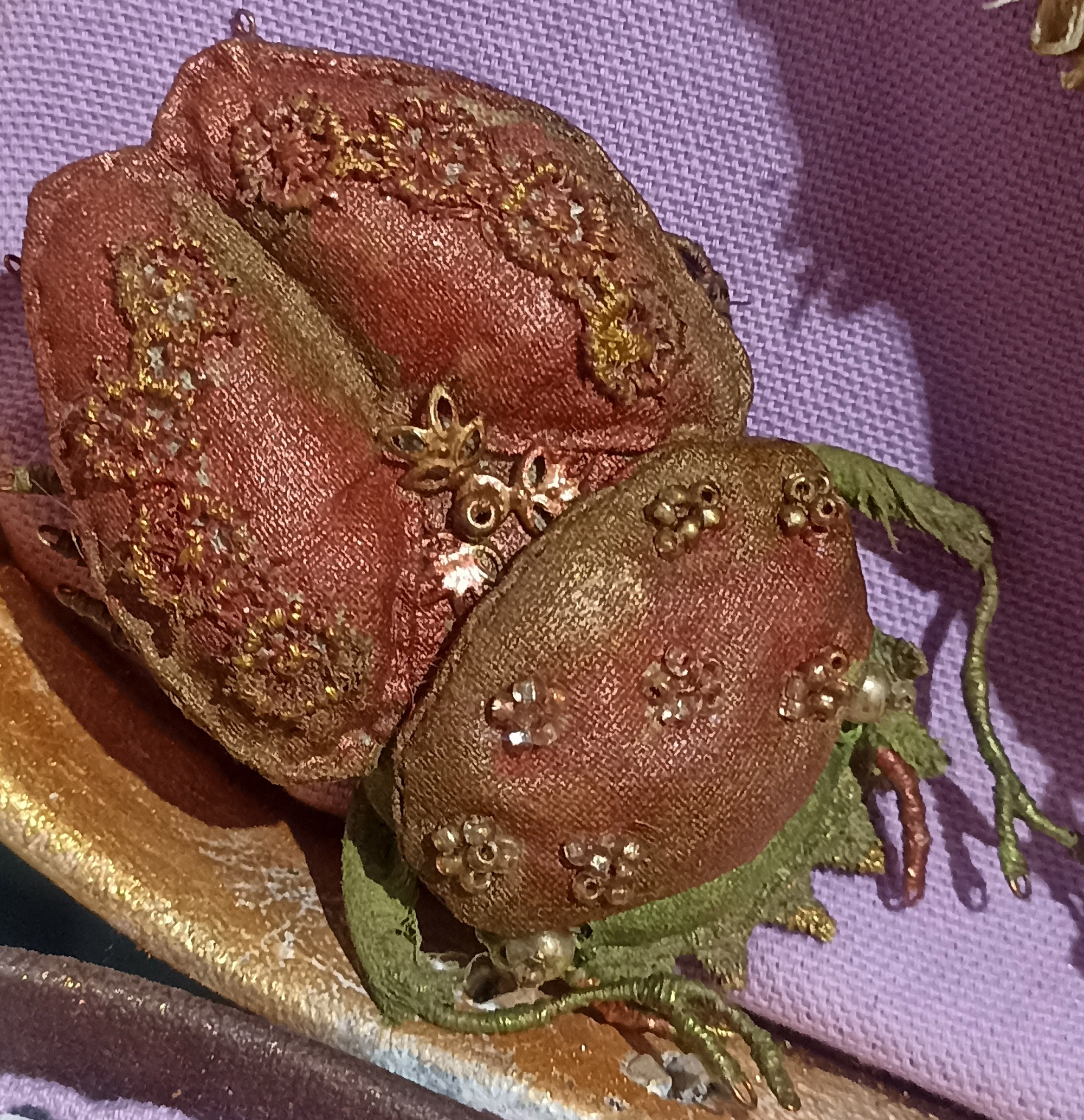 Брошь "Божья коровка"