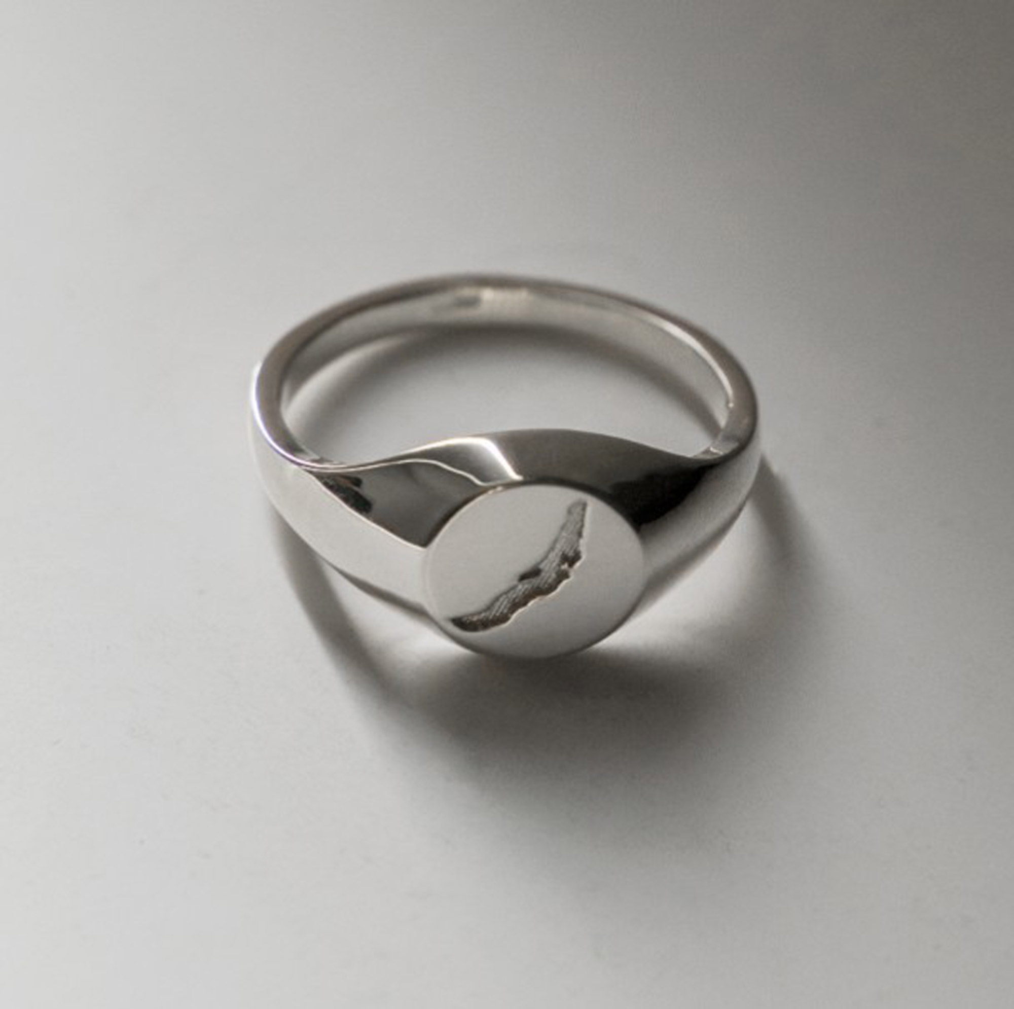 Кольцо печатка с Байкалом