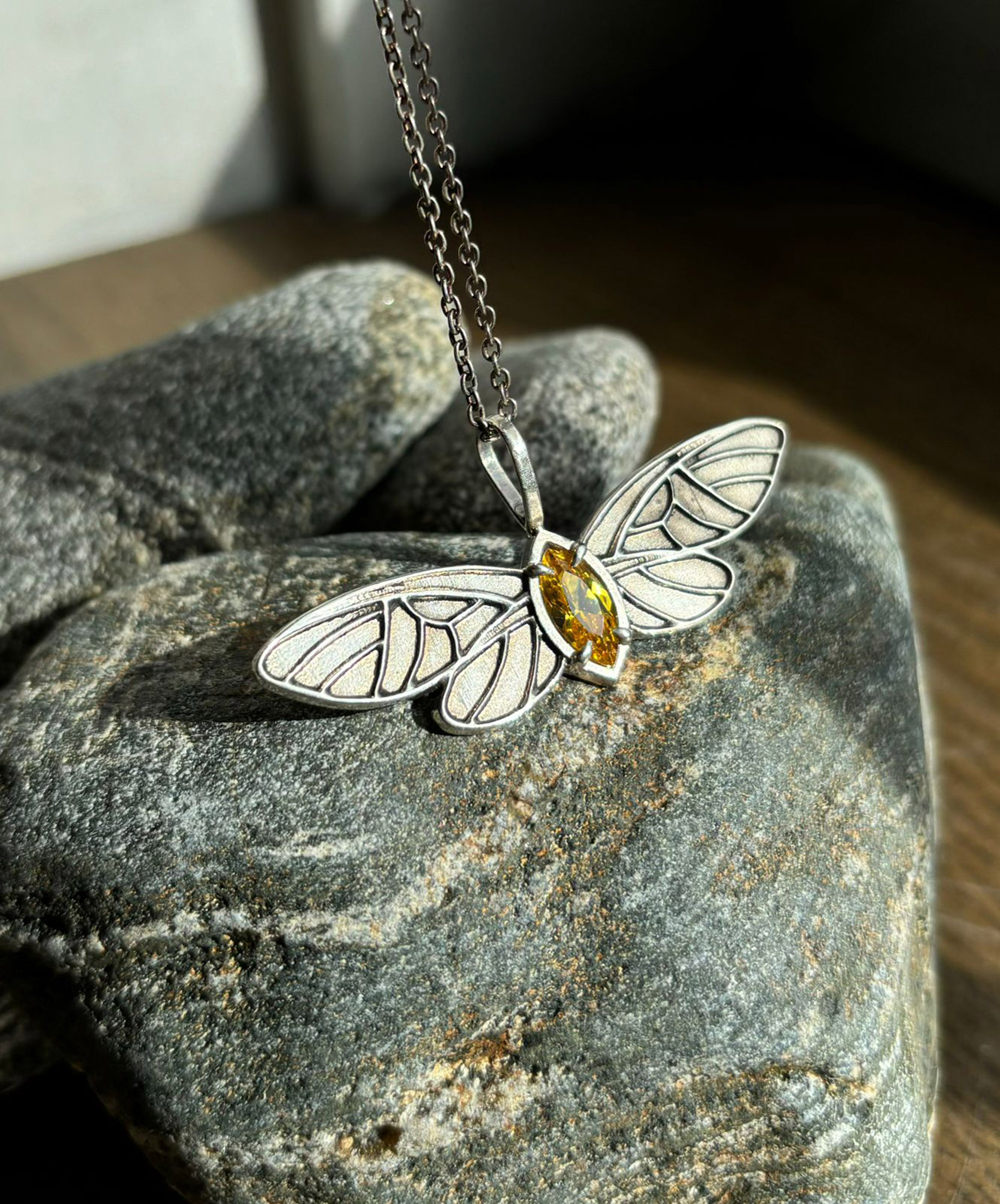 Подвеска "Мотылек"