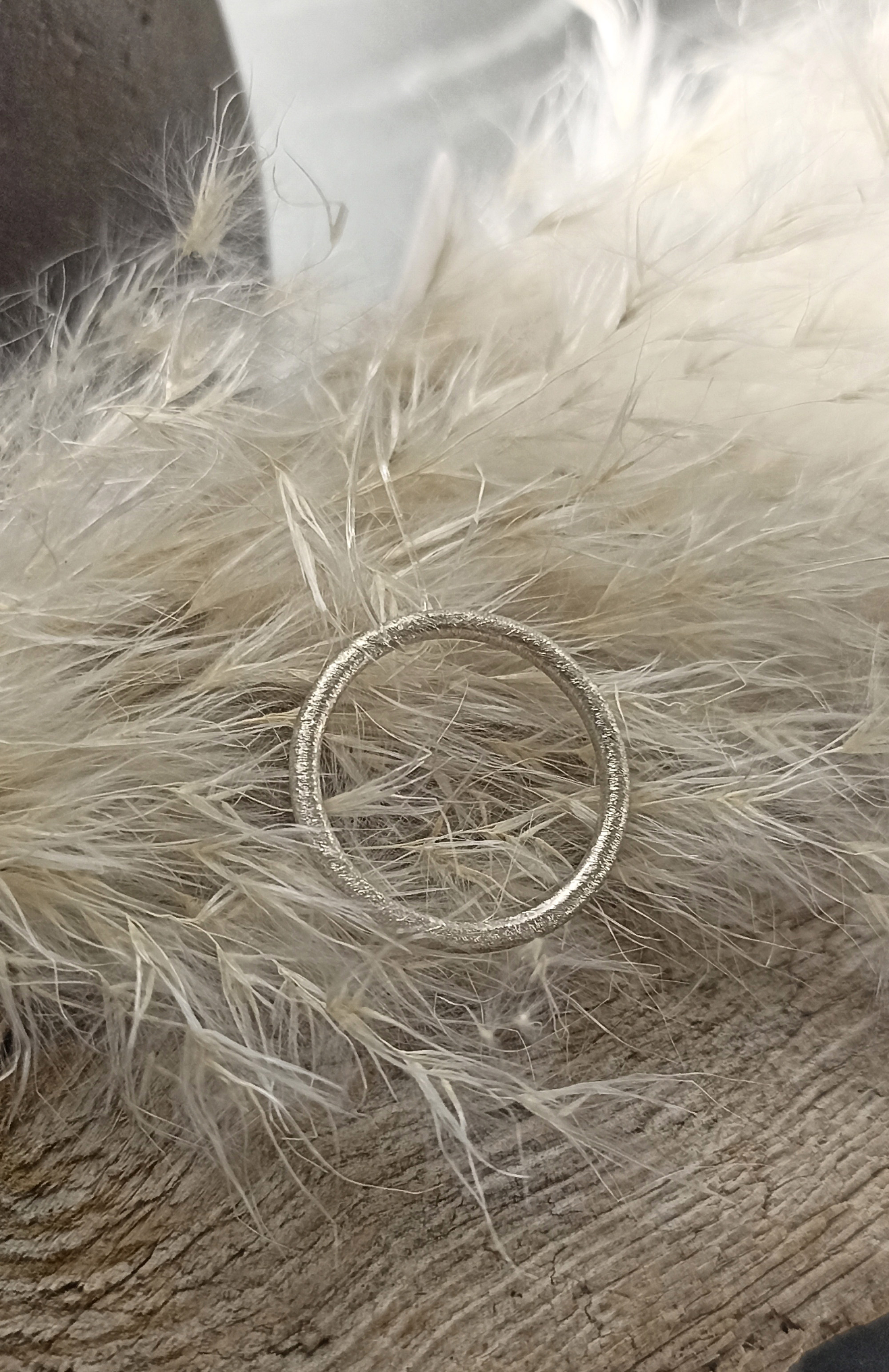 Кольцо тонкое "Лед"