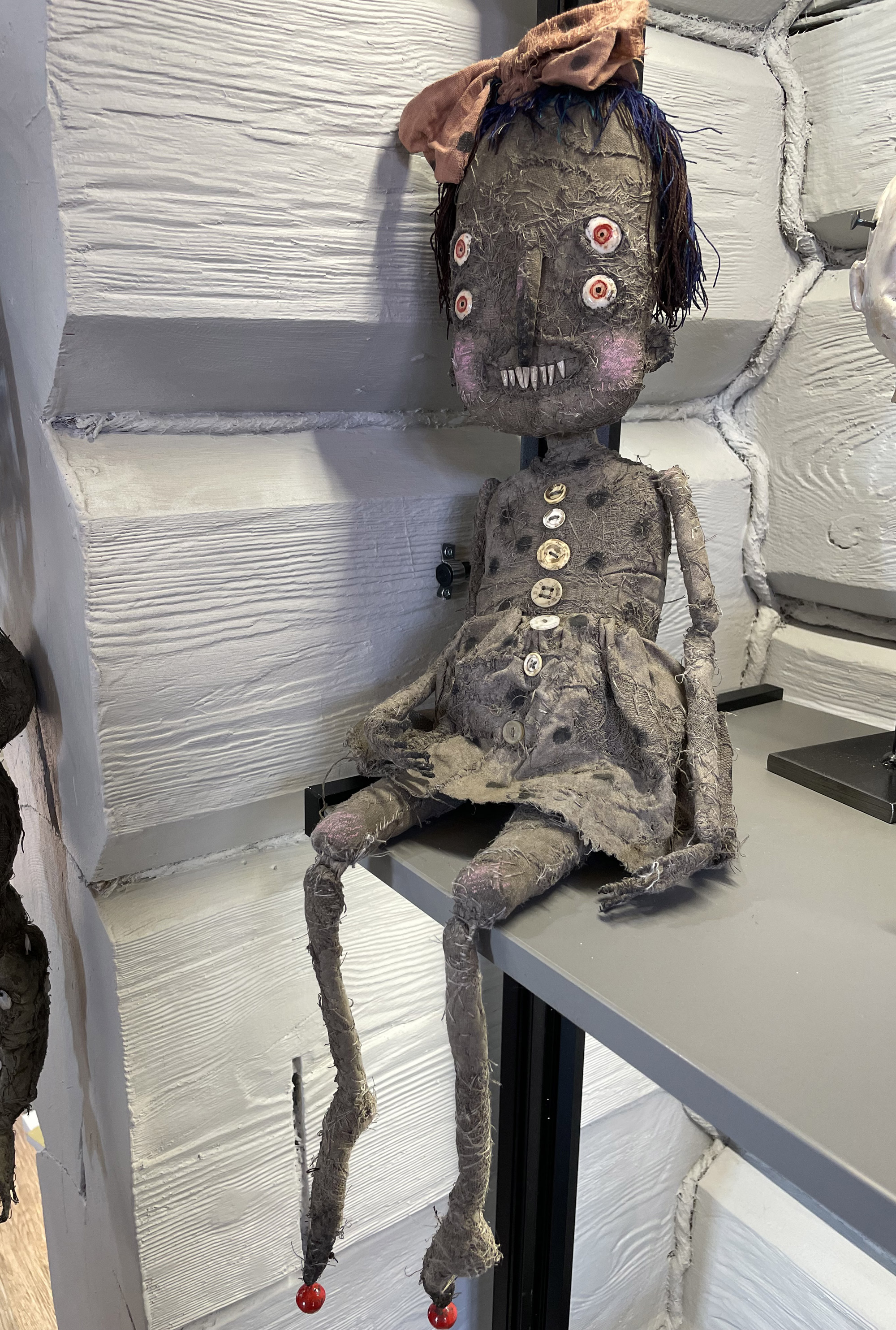 Девочка с придурью и бантом***