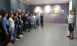 В Саянской картинной галерее открылась выставка "Область искусства"