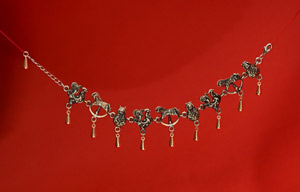 Браслет "Любимые игрушки моей бабушки"